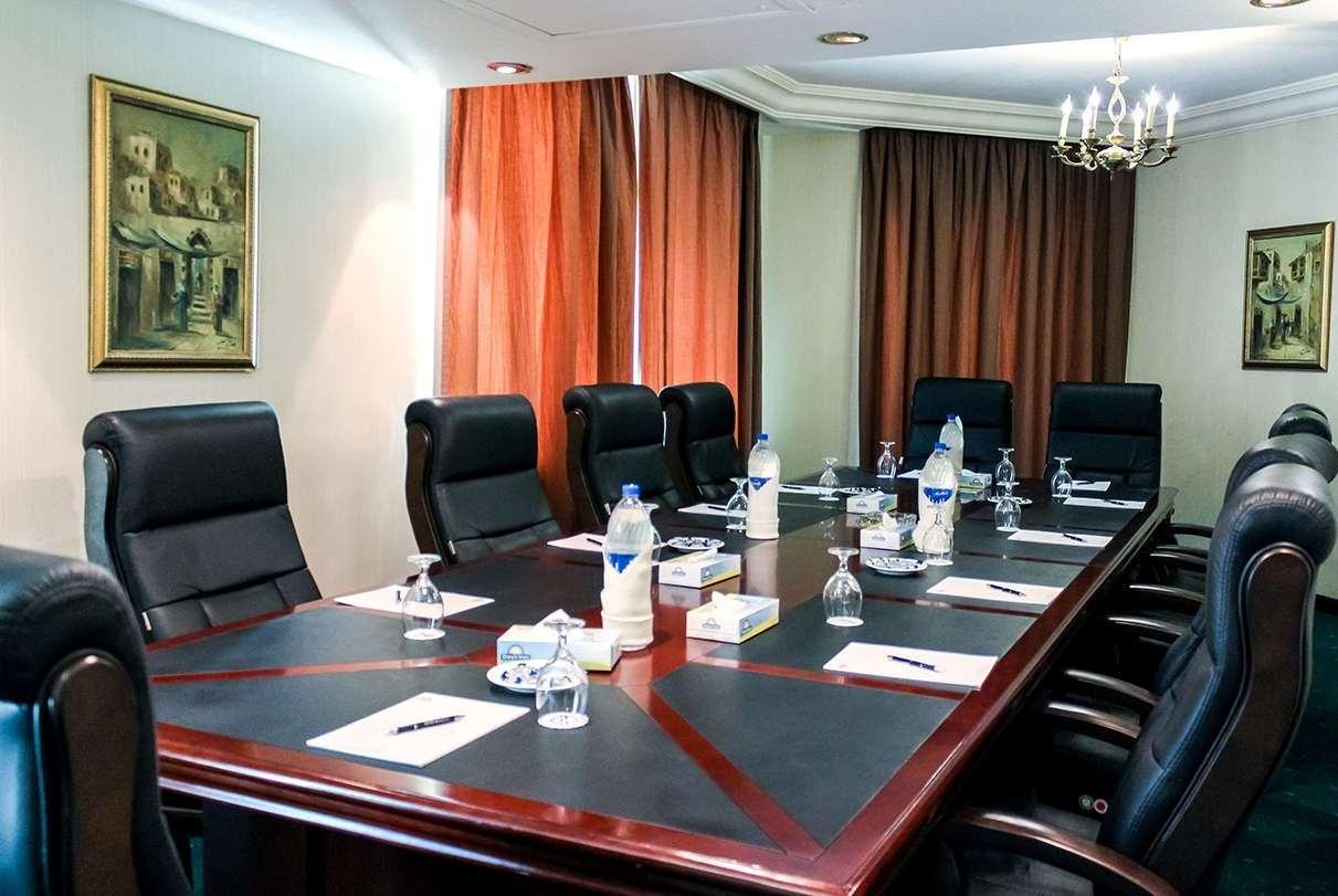 Days Inn Hotel & Suites Amman Extérieur photo