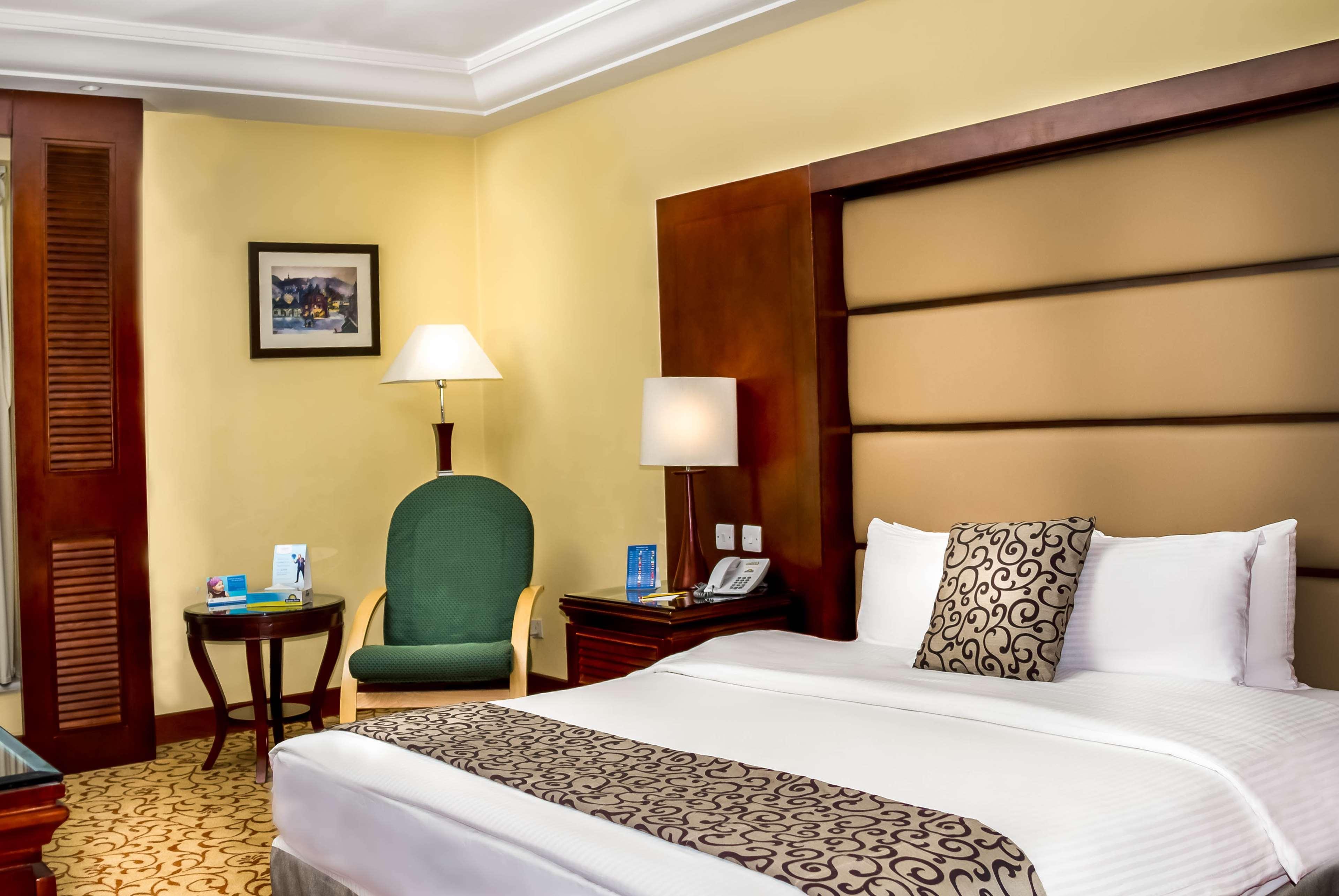 Days Inn Hotel & Suites Amman Extérieur photo