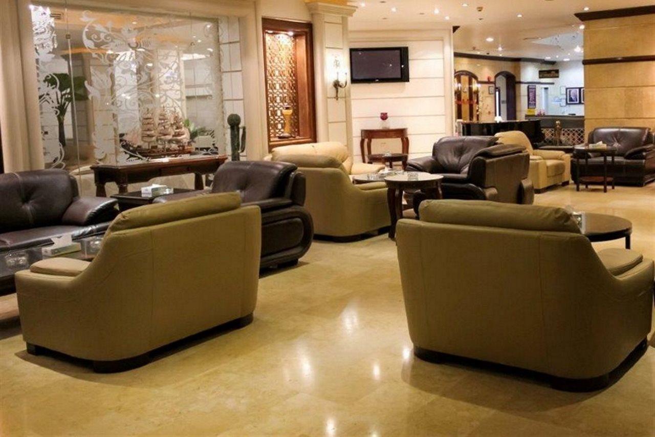 Days Inn Hotel & Suites Amman Extérieur photo