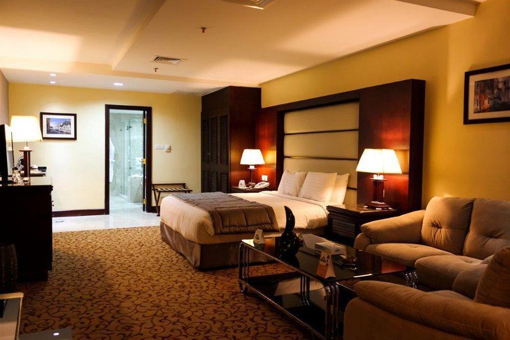 Days Inn Hotel & Suites Amman Extérieur photo