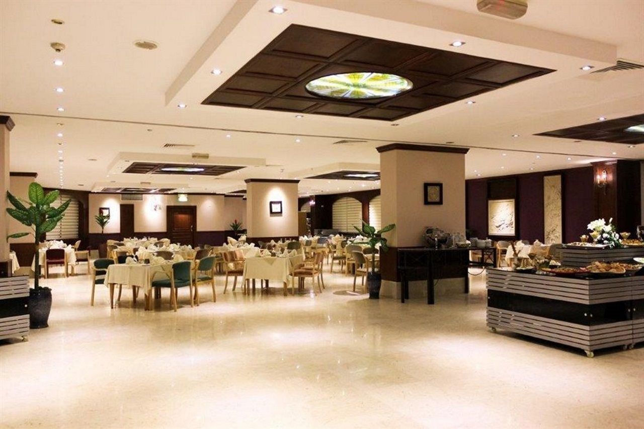 Days Inn Hotel & Suites Amman Extérieur photo