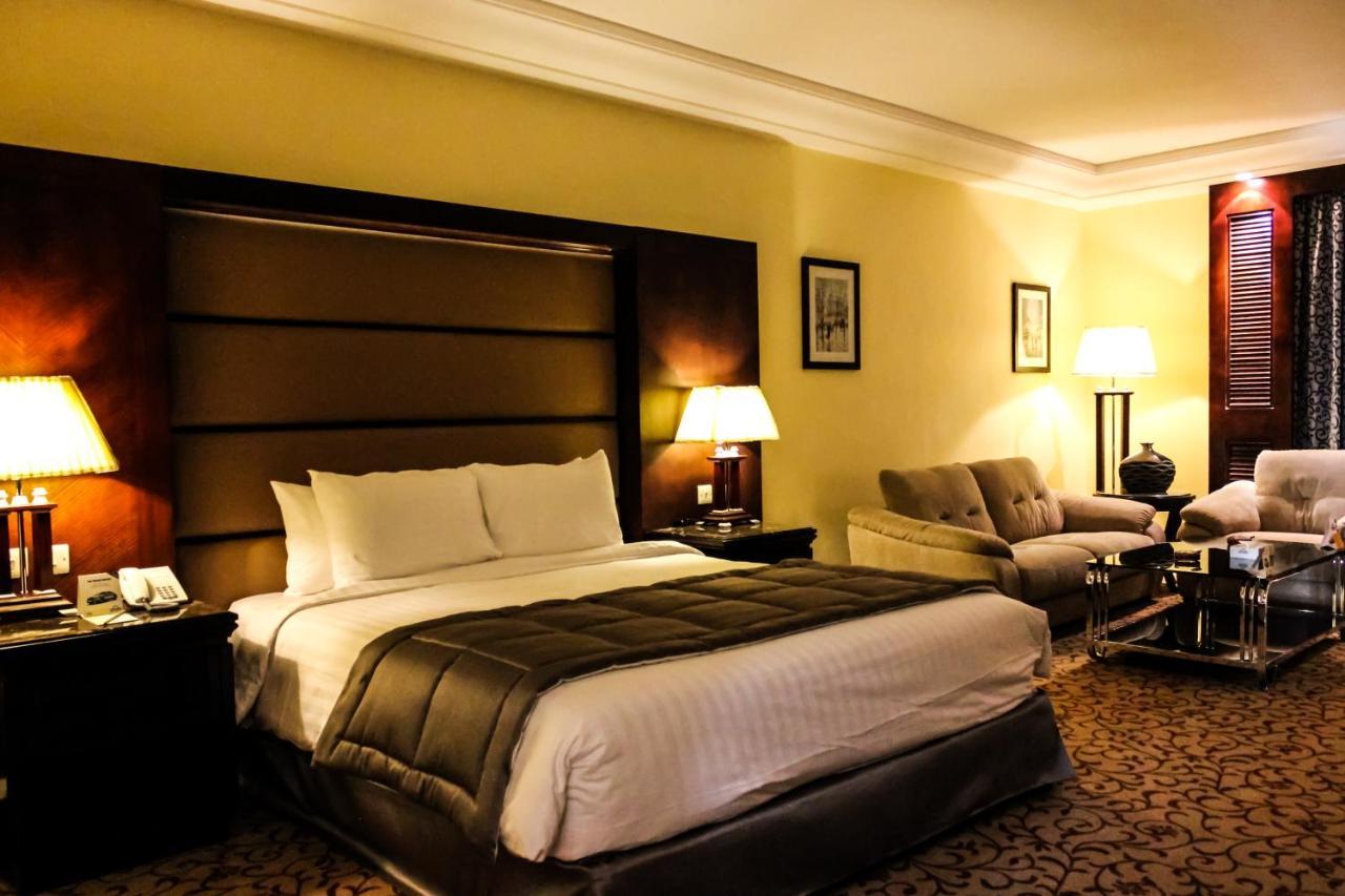 Days Inn Hotel & Suites Amman Extérieur photo
